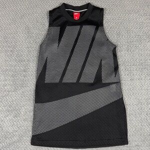 Nike Women's Sportswear Double Layer MESH Top Black 833480-010 Size Small